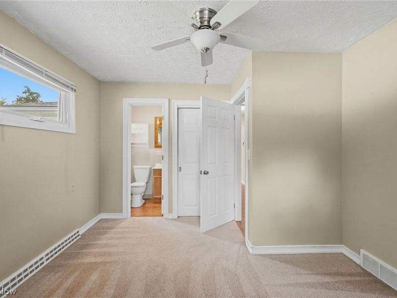 5839 Lake Road , Mentor on the Lake, OH 44060 Photo 24