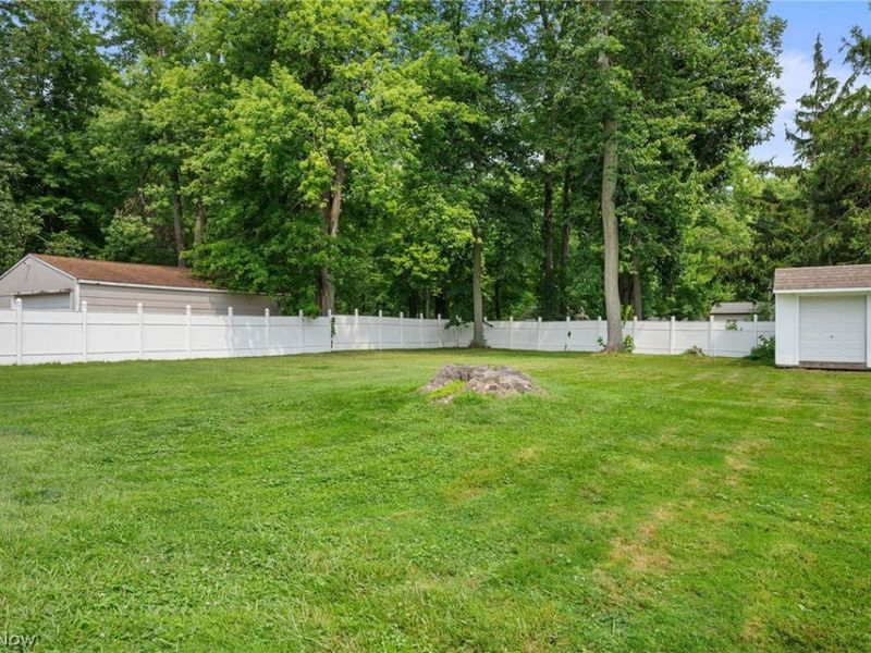 5839 Lake Road , Mentor on the Lake, OH 44060 Photo 39