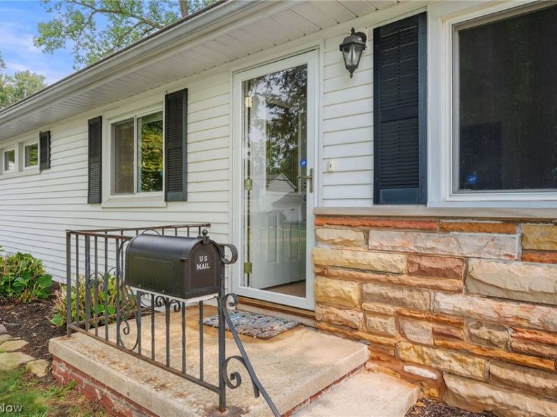 5839 Lake Road , Mentor on the Lake, OH 44060 Photo 6