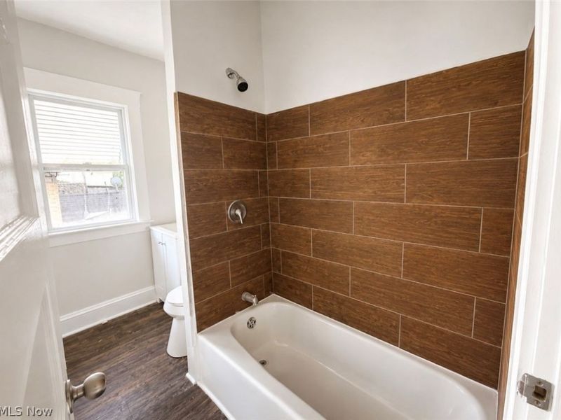 626 E 125th Street , Cleveland, OH 44108 Photo 6