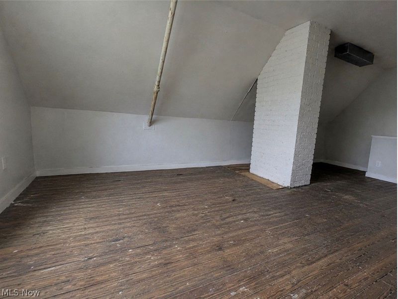626 E 125th Street , Cleveland, OH 44108 Photo 9