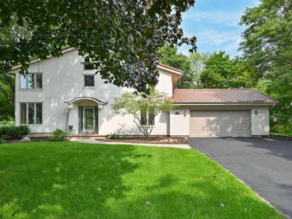 15270 Red Fox Ln, Elm Grove, WI 53122