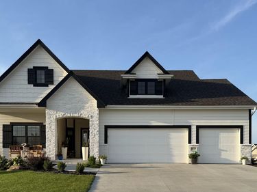 21739 Blaine Street, Elkhorn, NE 68022