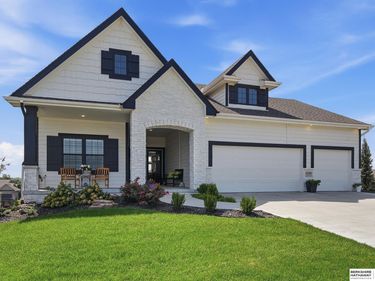 21739 Blaine Street, Elkhorn, NE 68022