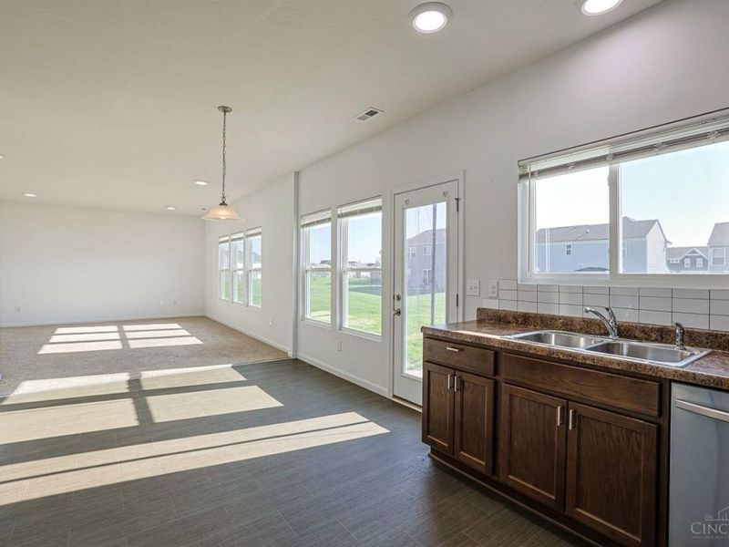 1265 Soaring Way, Hamilton Township, OH 45039 Photo 9