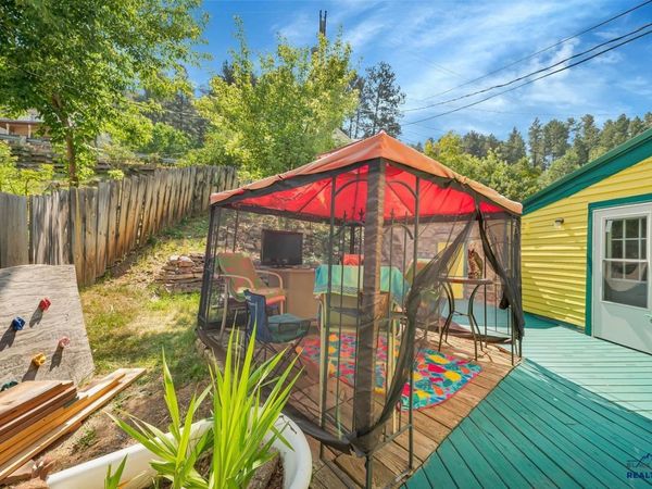 18 JEFFERSON, Deadwood, SD 57732