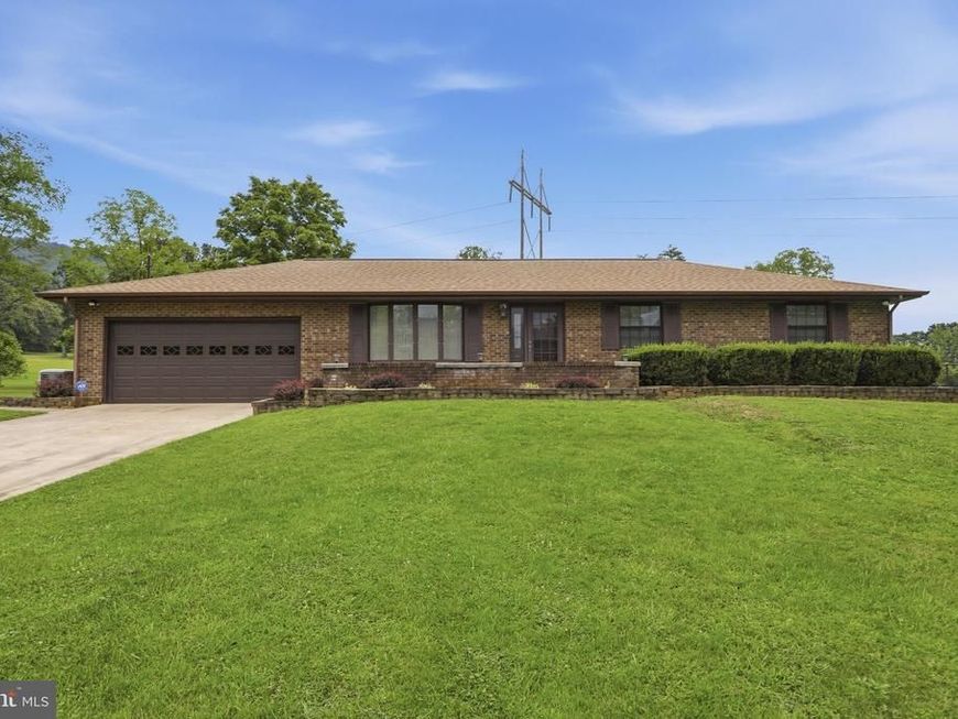 462 Tanglewood Loop, New Creek, WV 26743 Main Photo