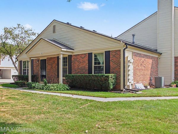 1489 Dover Hill N, Walled Lake, Mi 48390