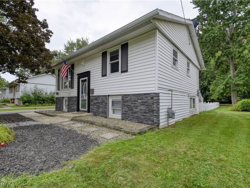 502 Roosevelt Drive , Geneva, OH 44041 Photo 4