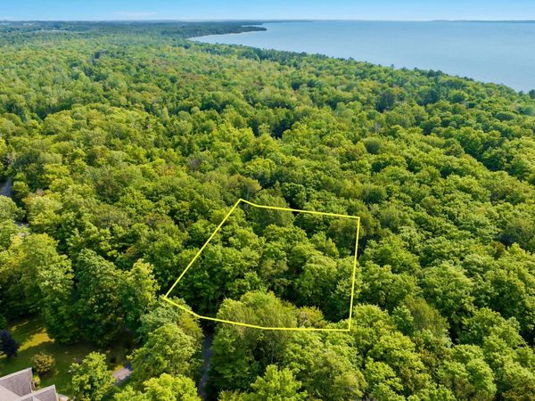 9 Aspen Trail, Kewadin, MI 49648