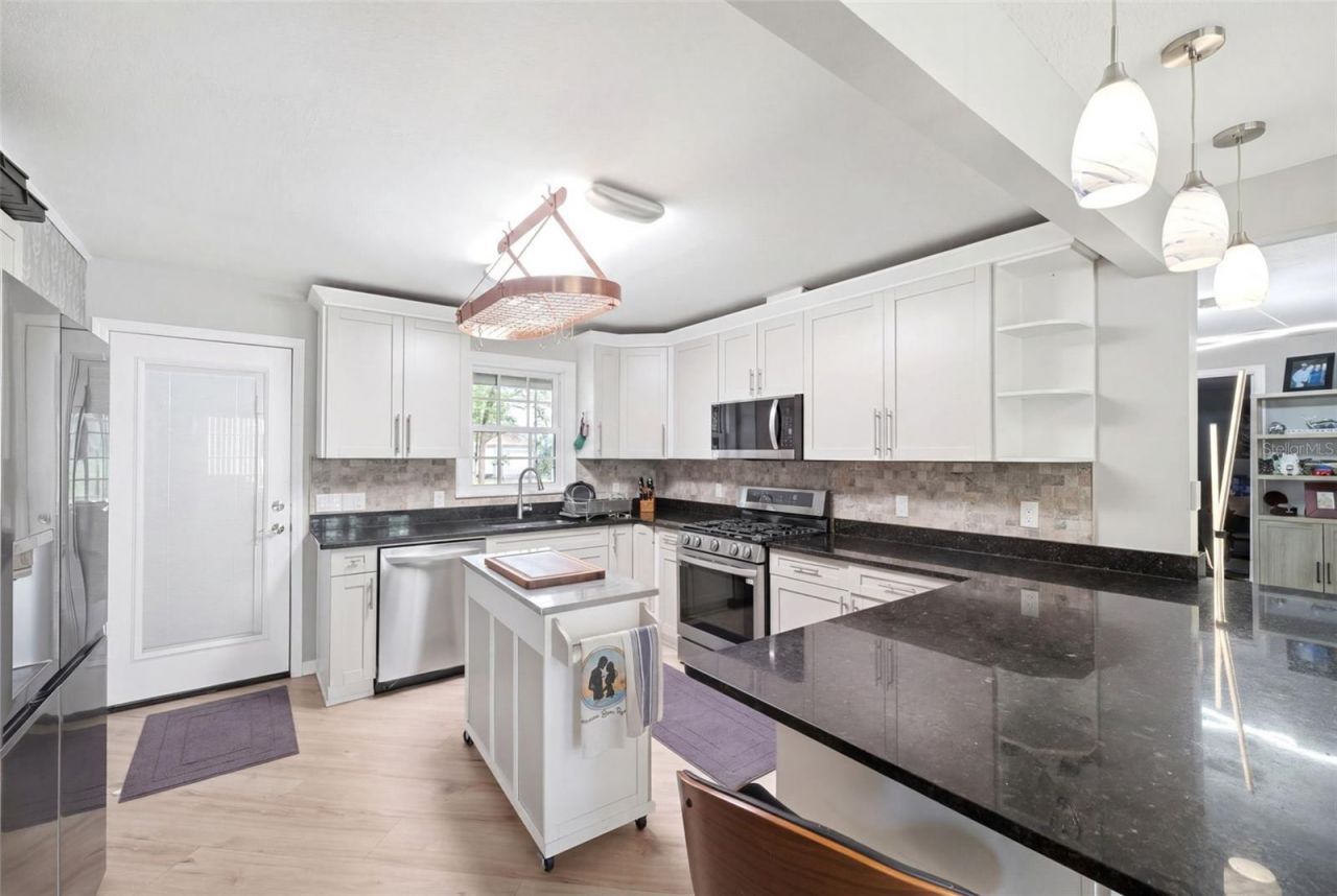 8744 Gall Blvd, Zephyrhills, FL 33541 Photo