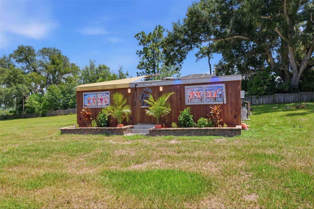8744 Gall Blvd, Zephyrhills, FL 33541 Photo