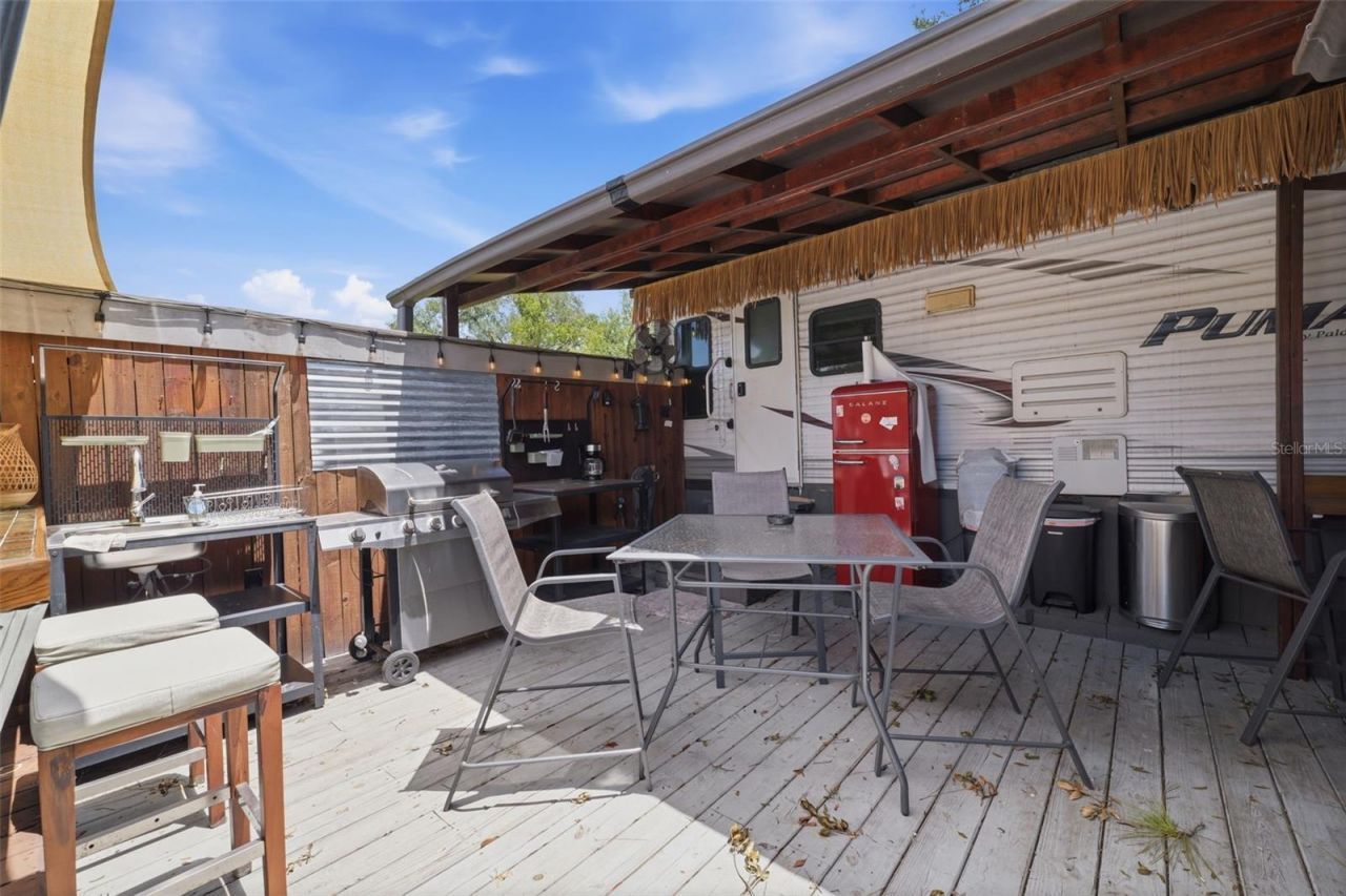 8744 Gall Blvd, Zephyrhills, FL 33541 Photo