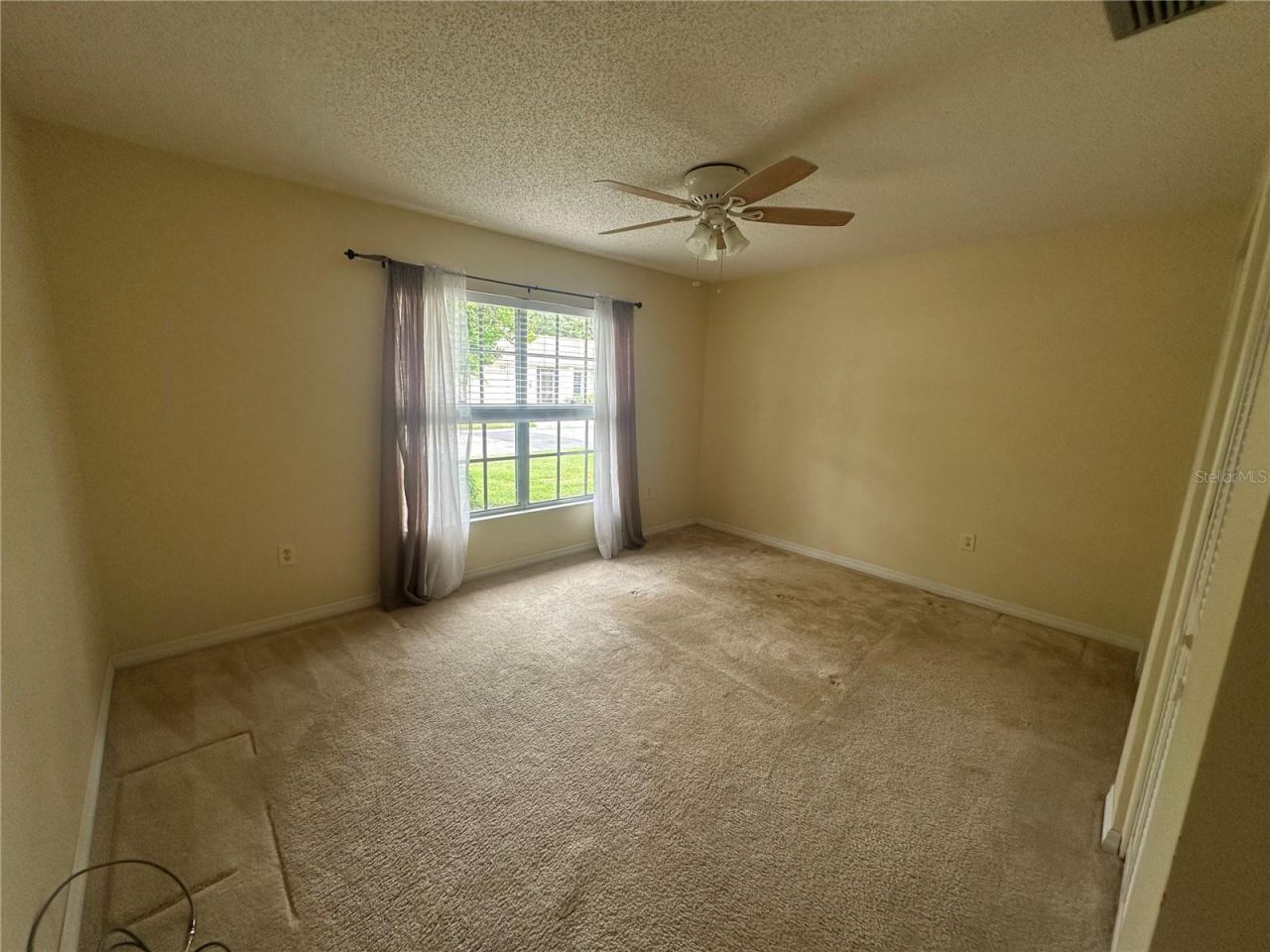 4242 Oakhurst Circle E, Sarasota, FL 34233 Photo