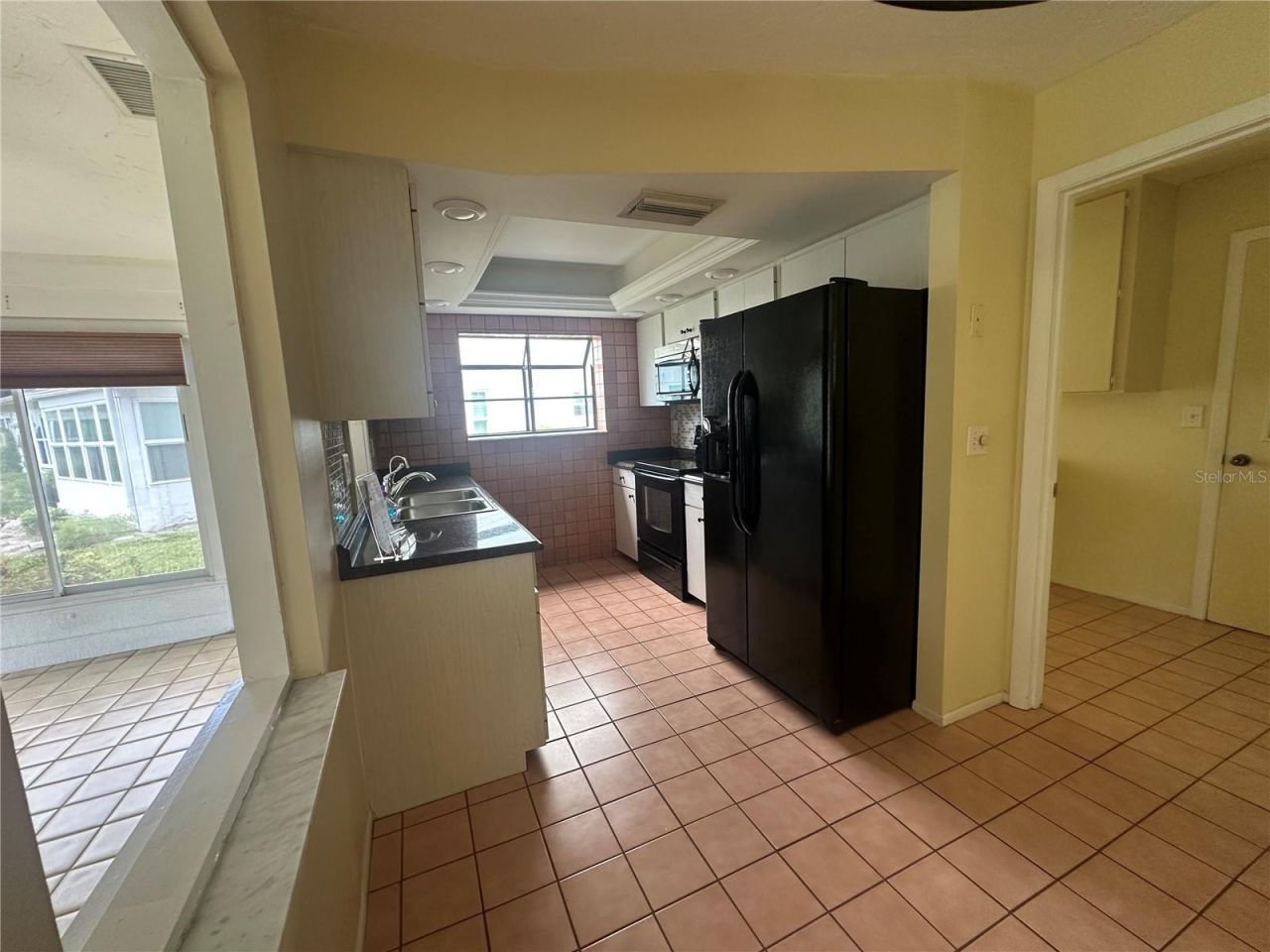 4242 Oakhurst Circle E, Sarasota, FL 34233 Photo