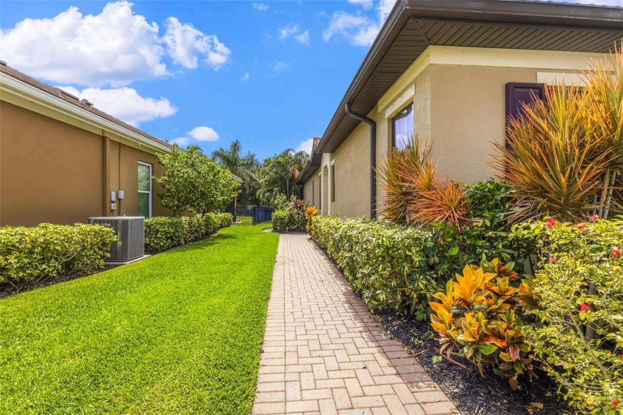 4629 Royal Dornoch Circle, Bradenton, FL 34211 Photo