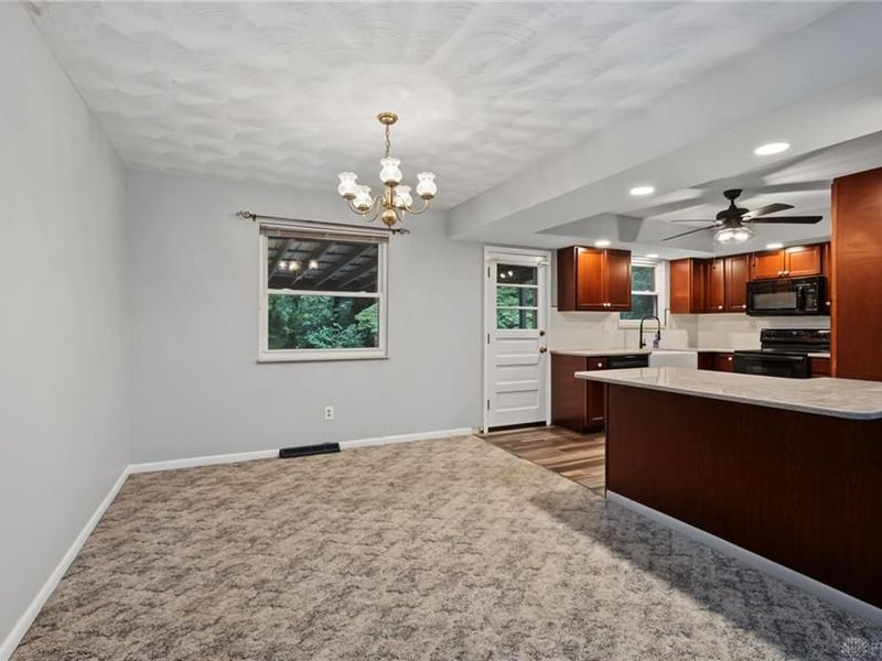 6162 Cantata Court, Dayton, OH 45449 Photo 12