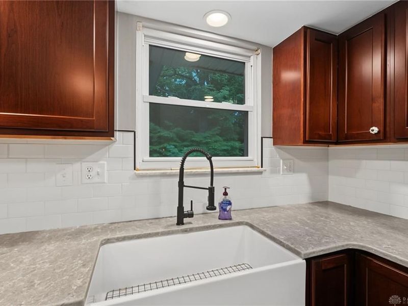 6162 Cantata Court, Dayton, OH 45449 Photo 9