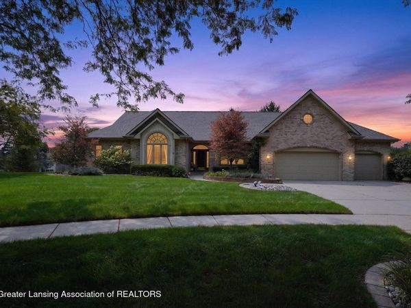 316 Cortina Trail, Lansing, MI 48917