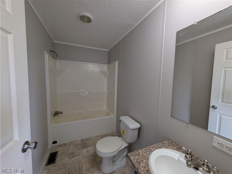 145 Brandywine, Unit 288, Elyria, OH 44035 Photo 7