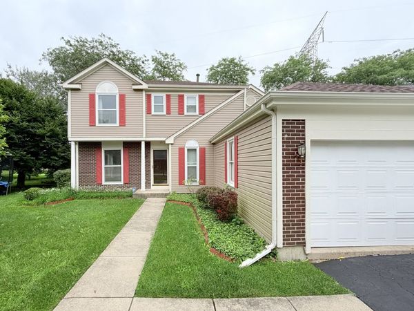 95 SOUTHFIELD Drive , Vernon Hills, IL 60061