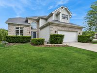 615 Wood Creek Drive , Antioch, IL 60002 primary photo