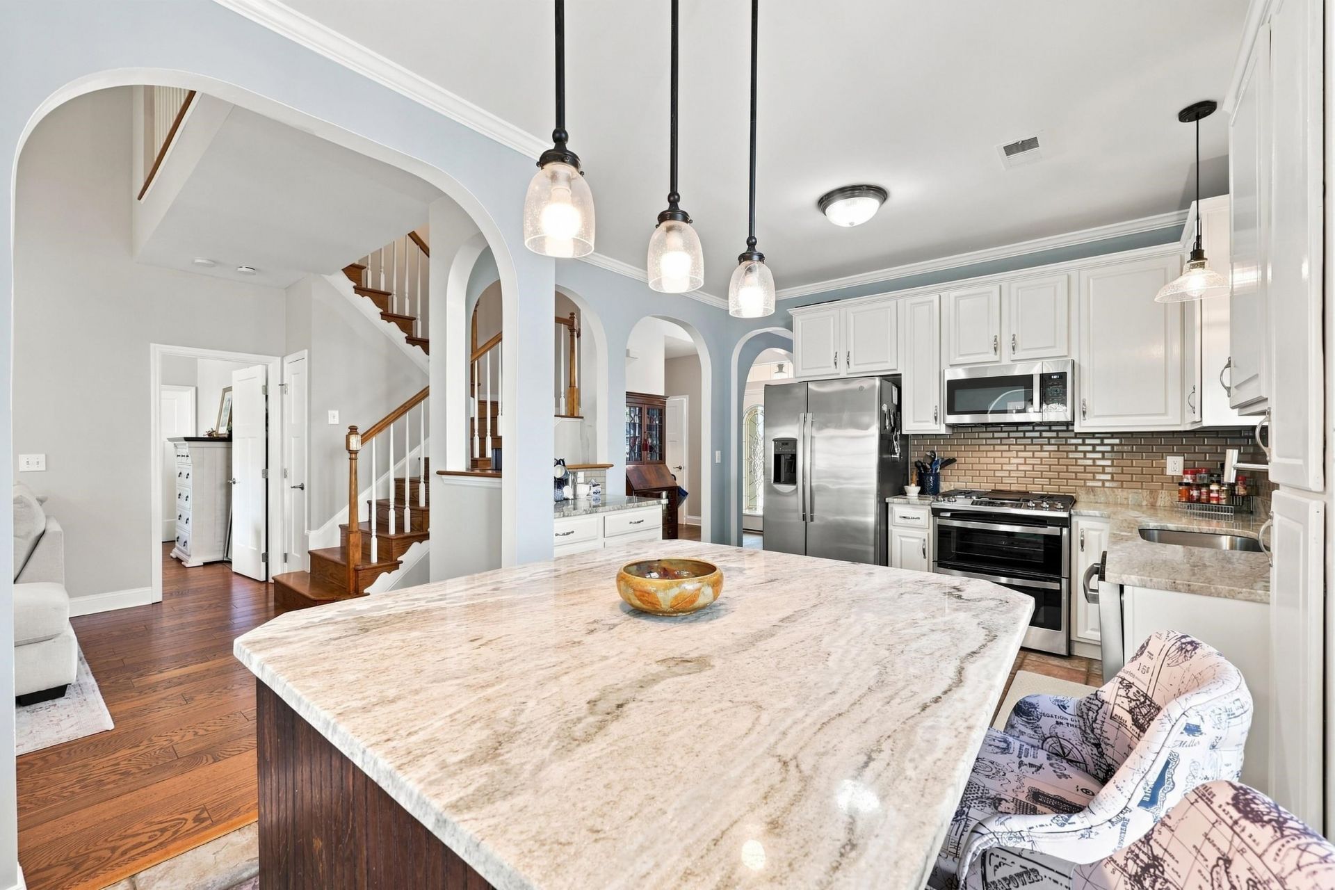221 Spring Lake Dr. Photo 16