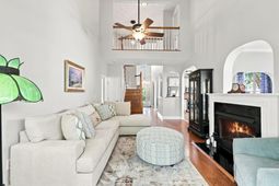 221 Spring Lake Dr. photo 4