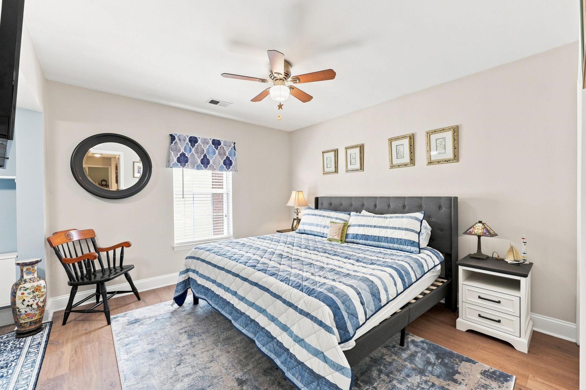 221 Spring Lake Dr. Photo 32