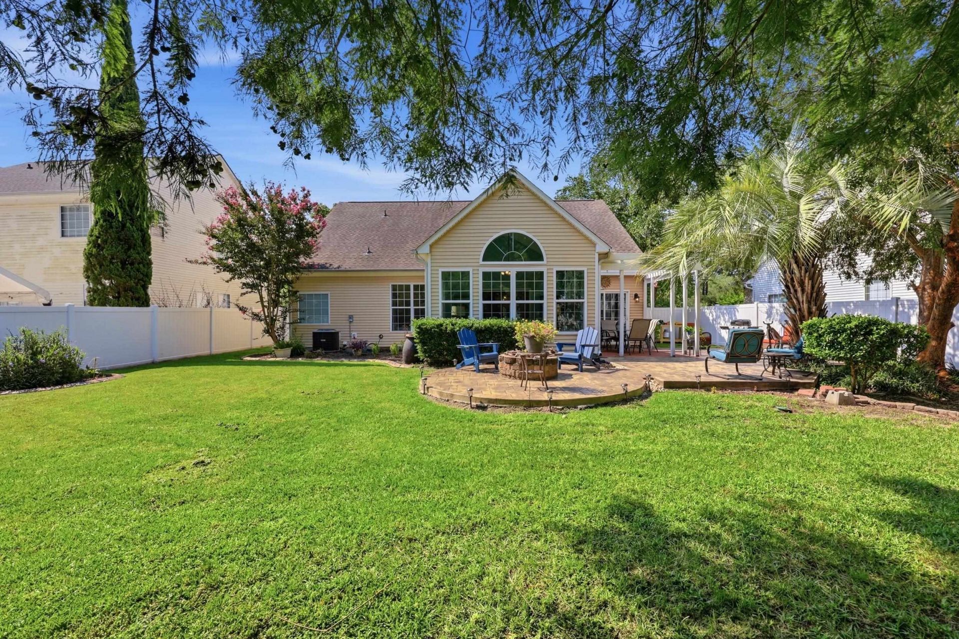 221 Spring Lake Dr. Photo 47