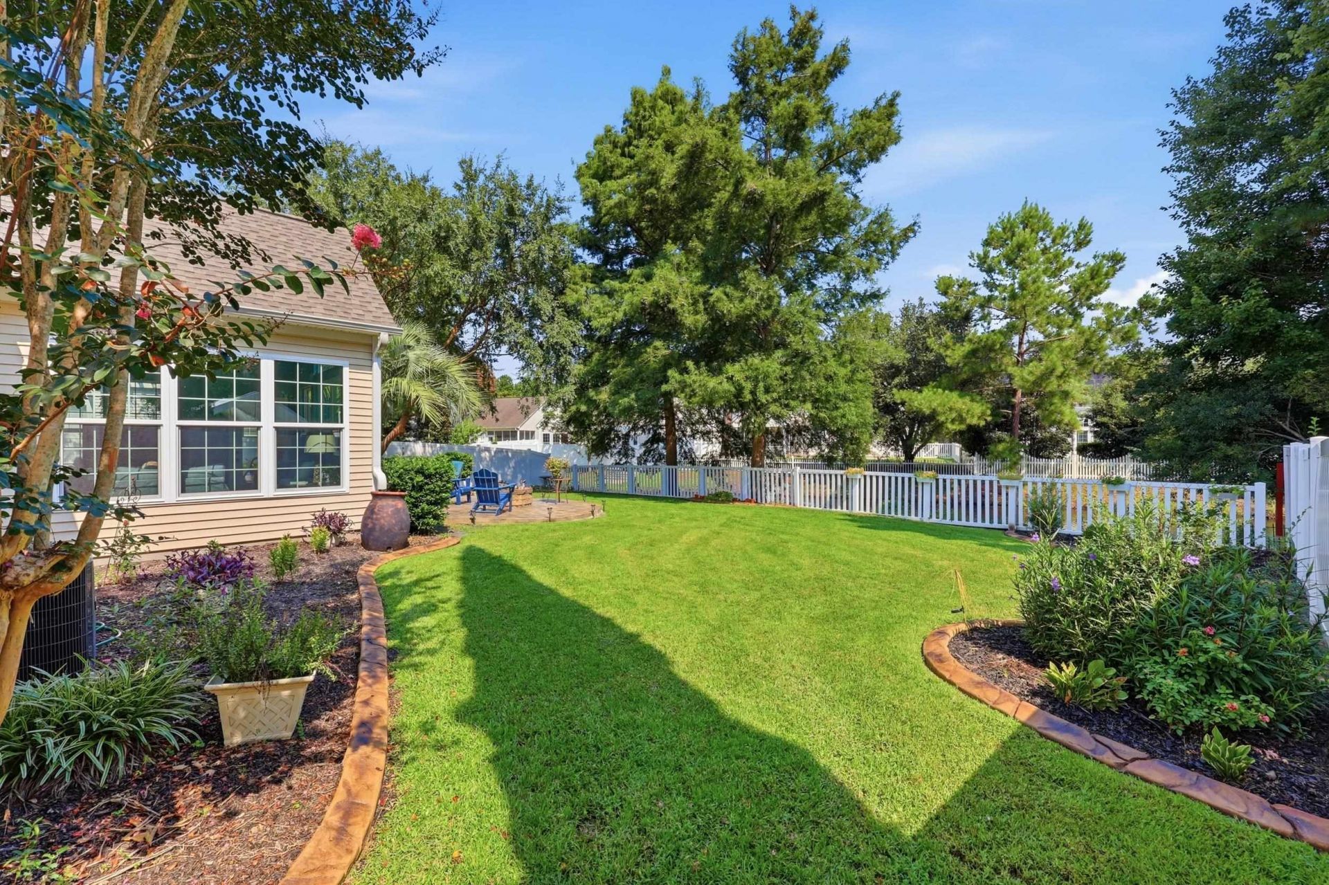 221 Spring Lake Dr. Photo 49