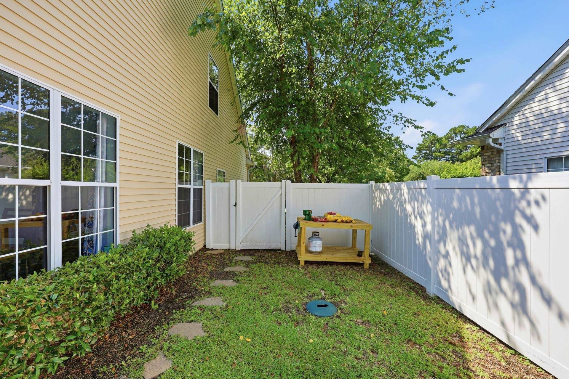 221 Spring Lake Dr. Photo 52