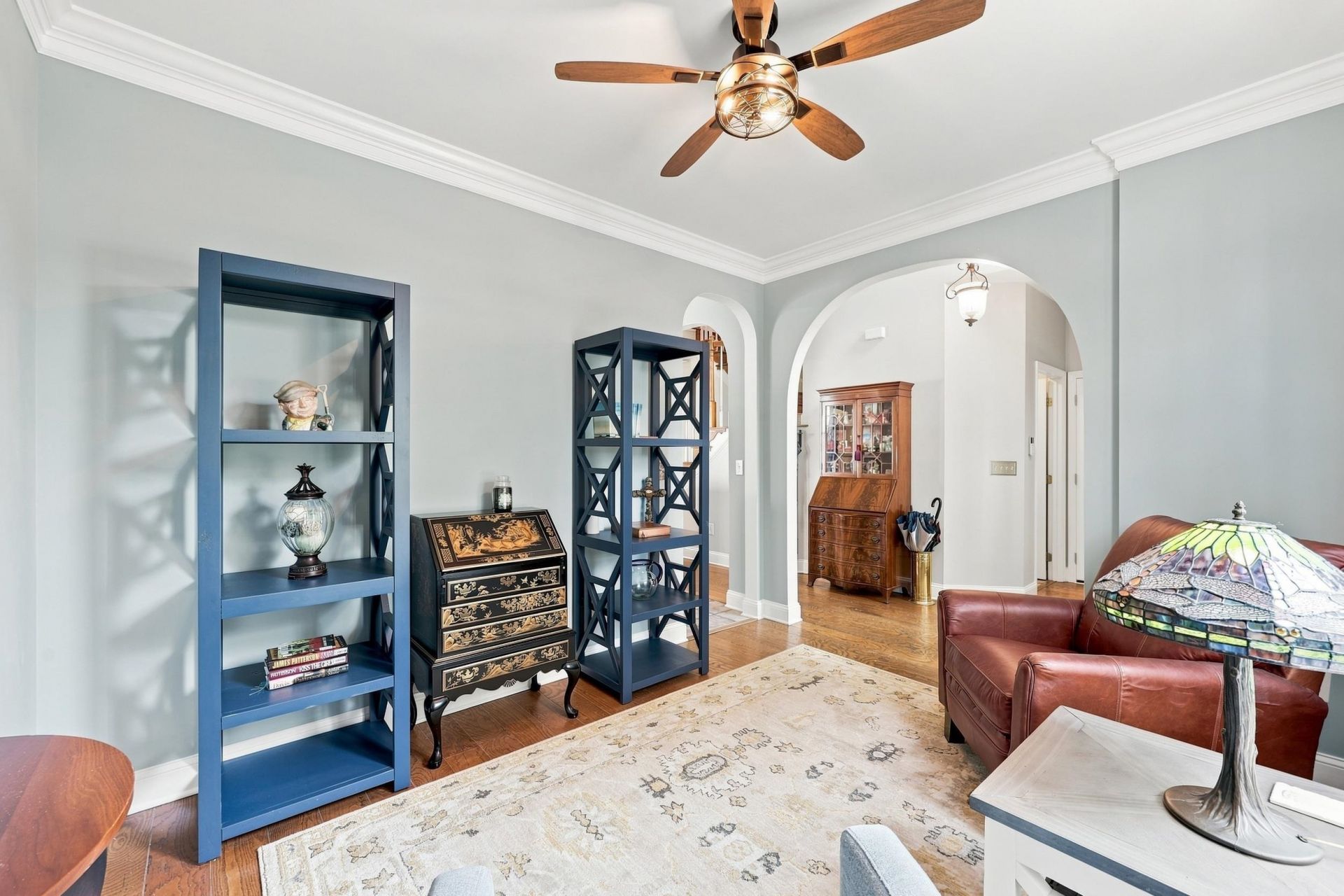 221 Spring Lake Dr. Photo 6