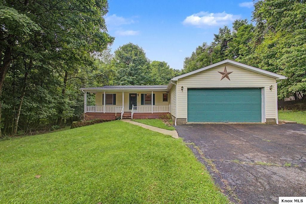 589 Floral Valley West, Howard, OH 43028 Main Photo