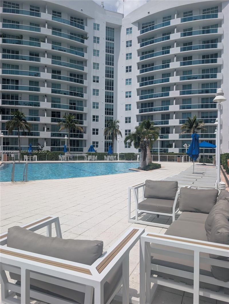 7900 Harbor Island Dr, Unit 505, North Bay Village, FL 33141 Photo