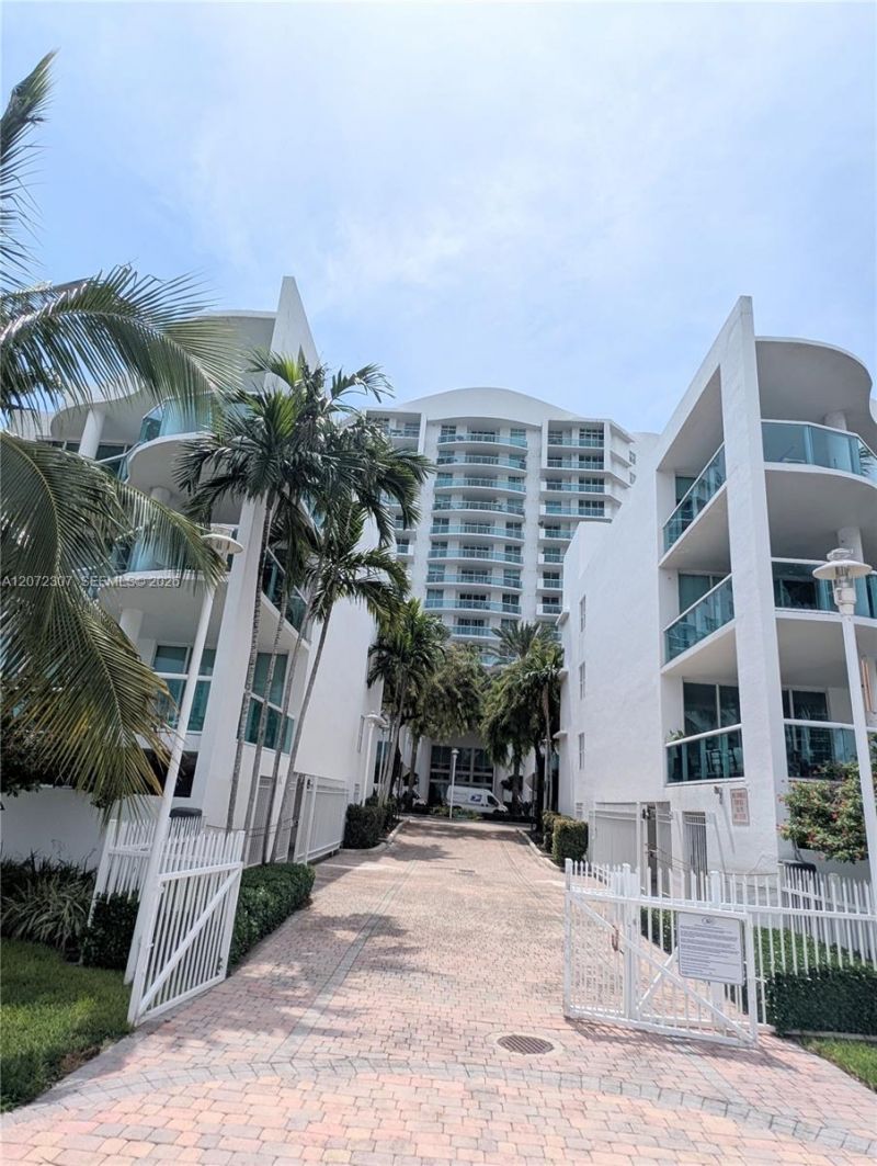 7900 Harbor Island Dr, Unit 505, North Bay Village, FL 33141 Photo