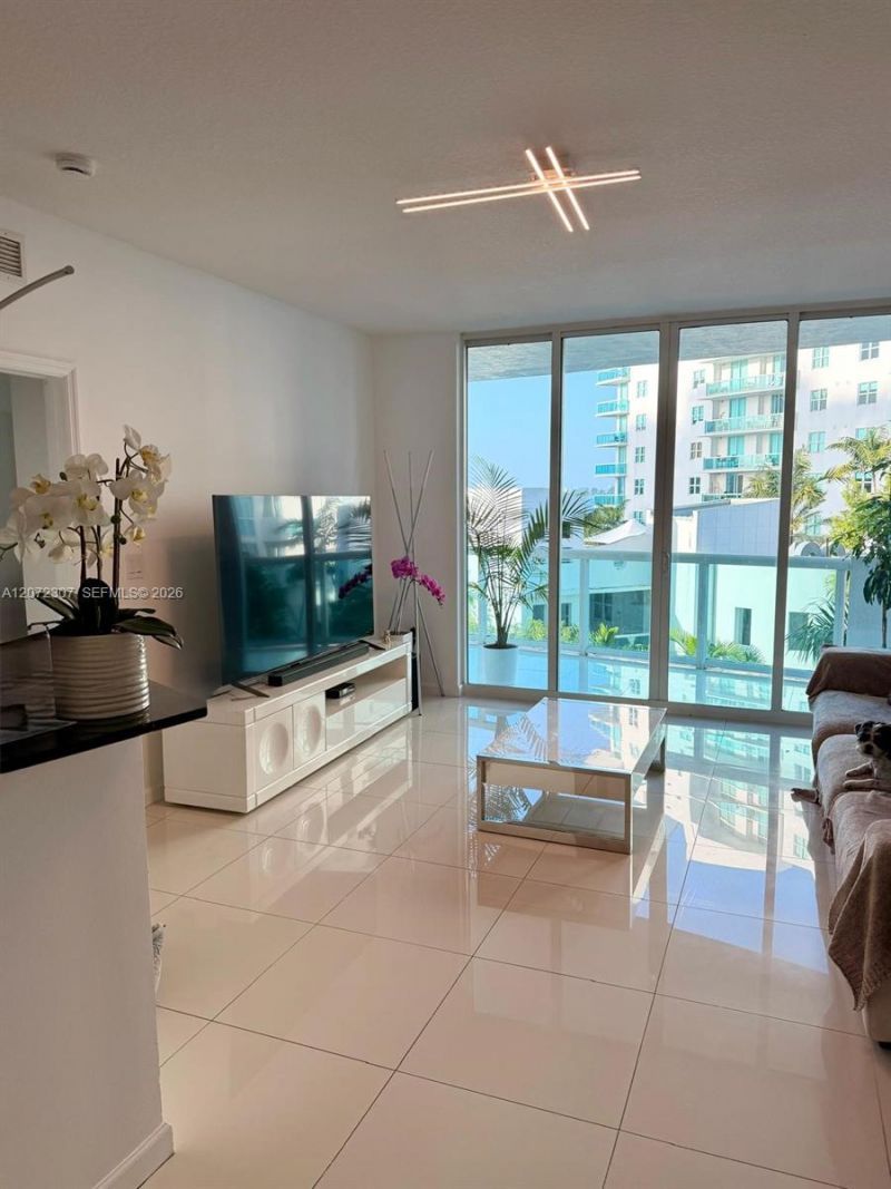 7900 Harbor Island Dr, Unit 505, North Bay Village, FL 33141 Photo