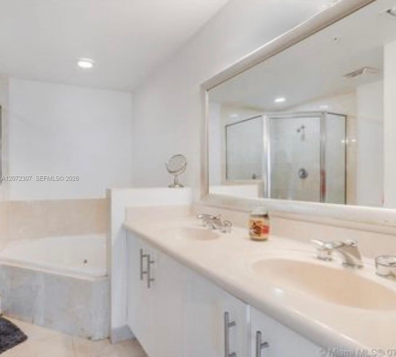 7900 Harbor Island Dr , Unit 505, North Bay Village, FL 33141 Photo