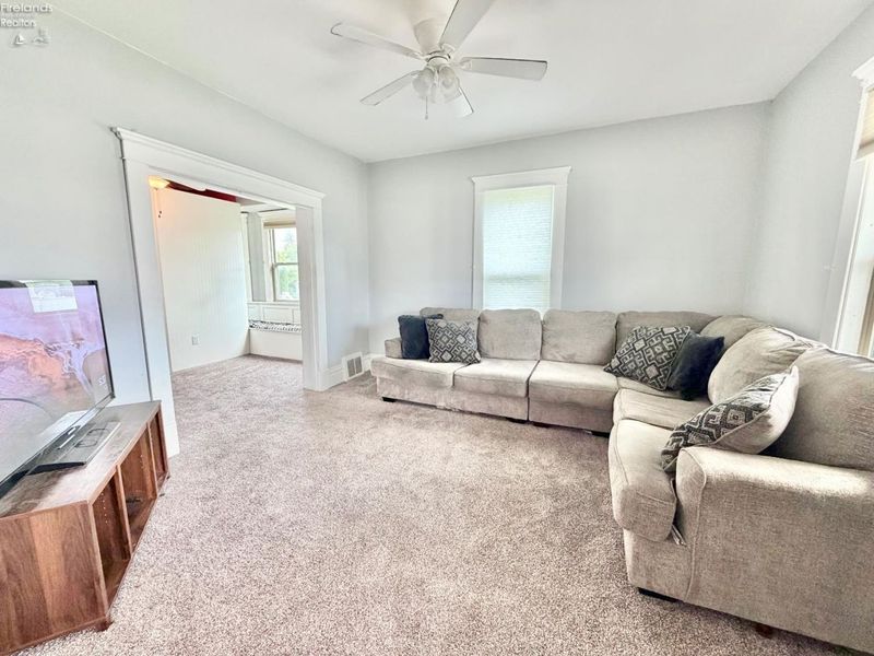 168 N Buckeye Street, Bellevue, OH 44811 Photo 6