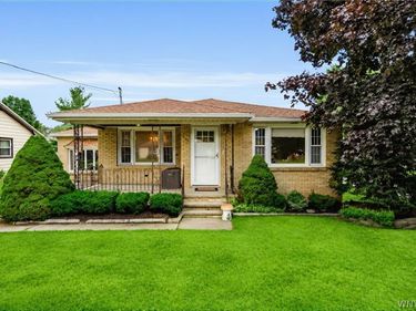 306 Lake Avenue, Lancaster, NY 14086
