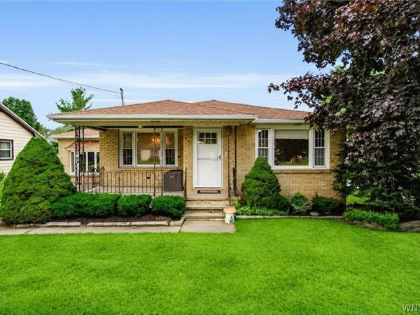 306 Lake Avenue , Lancaster, NY 14086