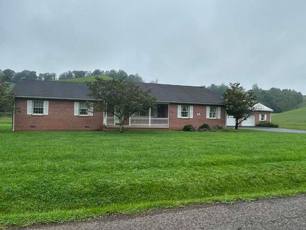 564 Fishing Camp Road, Buckhannon, WV 26201