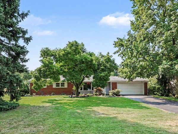 38625 Morningstar Street, Livonia, Mi 48152