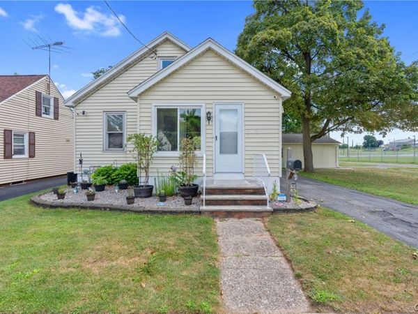 102 Marsden Road, Syracuse, NY 13208
