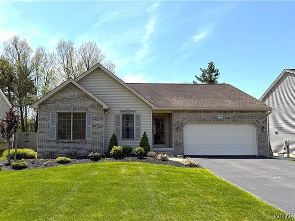 1366 Evergreen Drive , Lake View, NY 14085