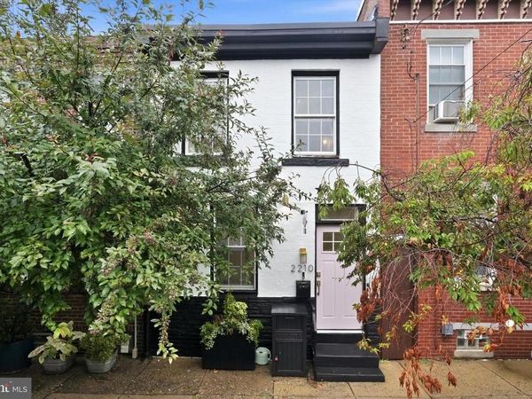 2210 E THOMPSON STREET, PHILADELPHIA, PA 19125