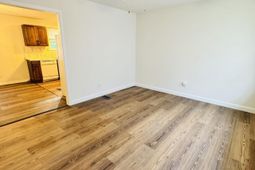4233 Donavan Drive  photo 4