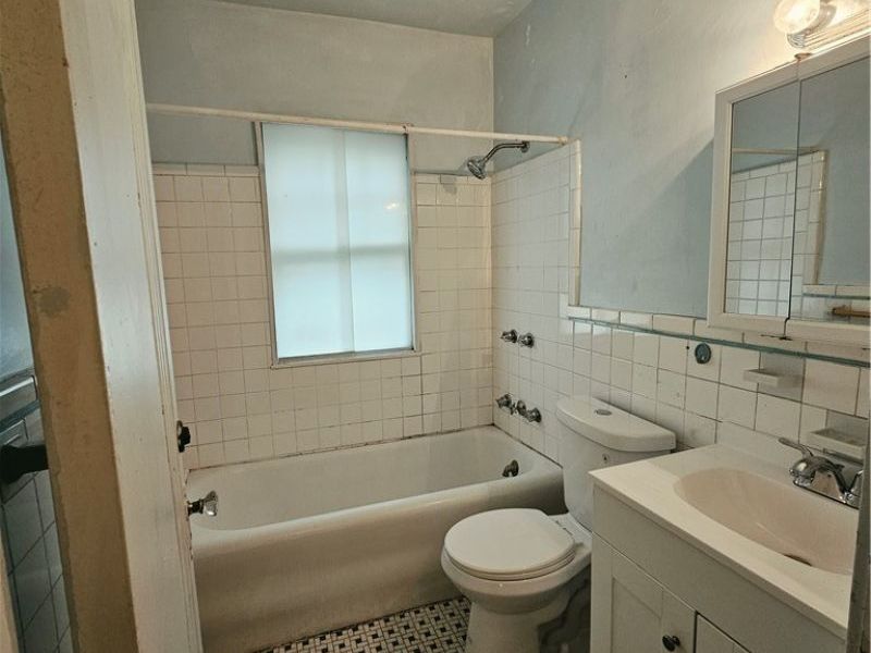 18313 Newell Road, Unit 1, Shaker Heights, OH 44122 Photo 12