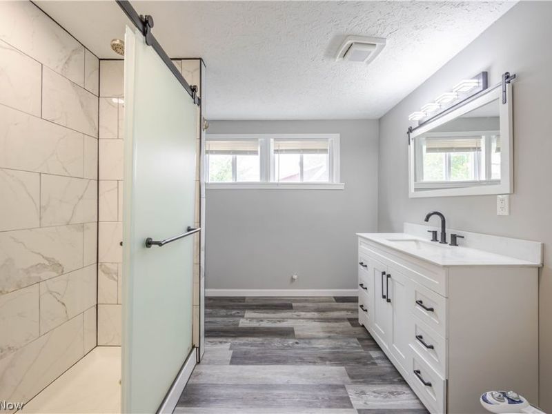 3282 W 38th Street, Cleveland, OH 44109 Photo 29