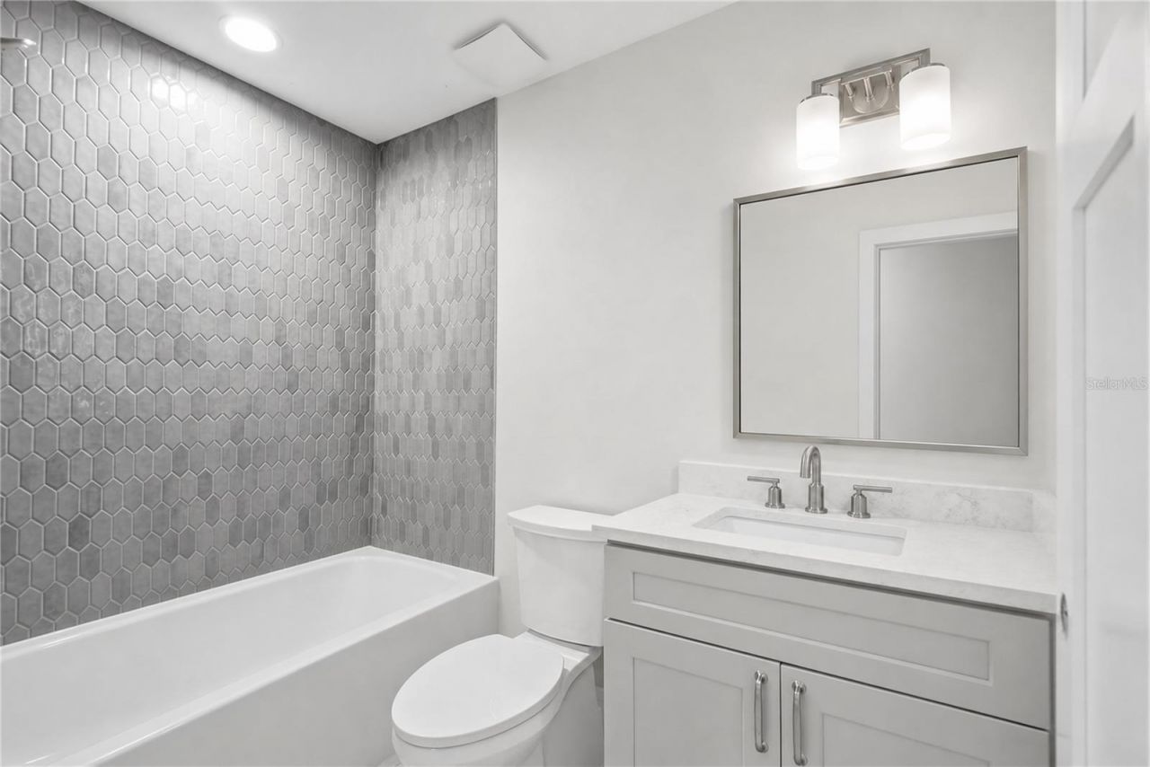 2540 1st Avenue N, Saint Petersburg, FL 33713 Photo